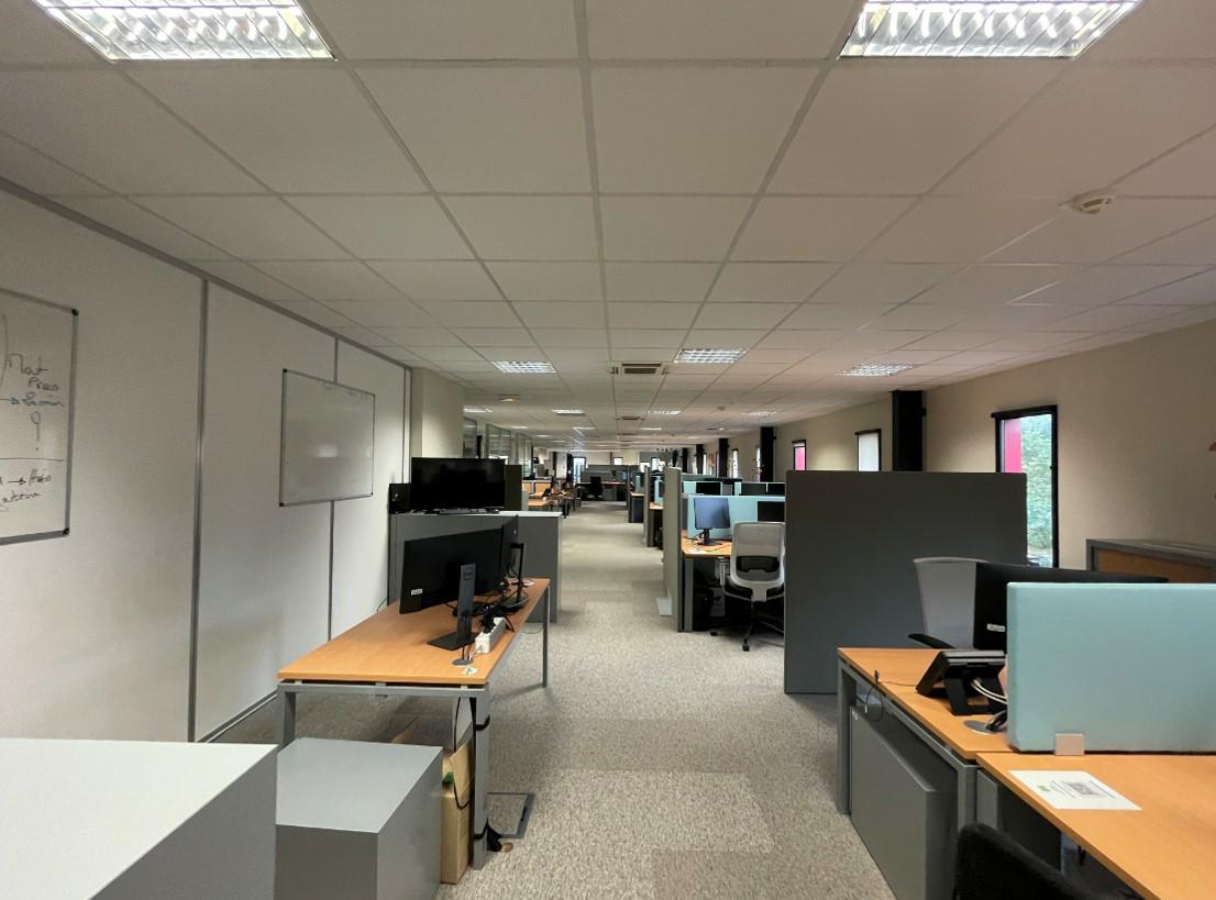 Bureau Mérignac 1053m² Location bureau Mérignac Gironde OLBUR2206009 0